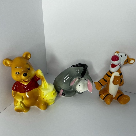 Vintage Walt Disney Japan Winnie The Pooh Eeyore and Tigger Figurines ✔️Flaws - Picture 1 of 16